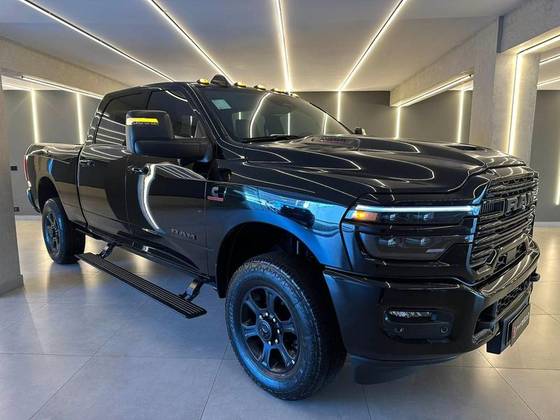 RAM 3500 6.7 I6 TURBO DIESEL LARAMIE NIGHT EDITION CD 4X4 AUTOMÁTICO RAM 3500 6.7 I6 TURBO DIESEL LARAMIE NIGHT EDITION CD 4X4 AUTOMÁTICO